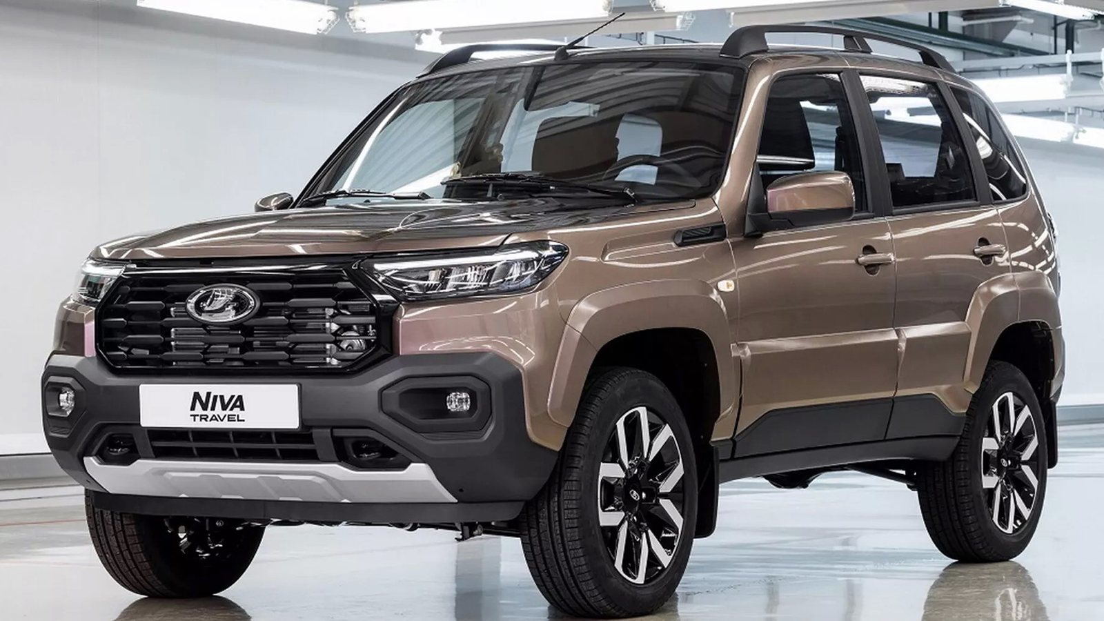 Lada Niva: Ανανεώθηκε και εξοπλίστηκε με νέο κινητήρα  
